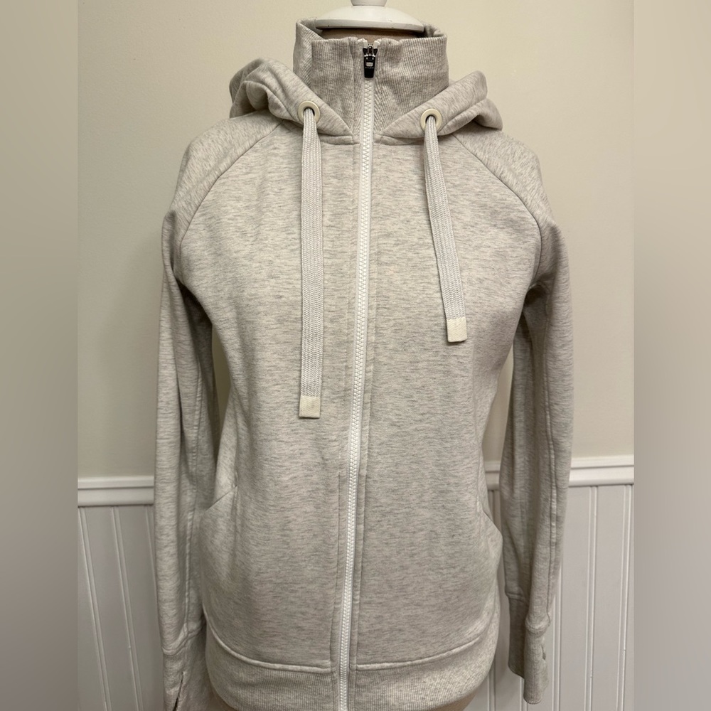 Athleta; Size: M; Color; grey
